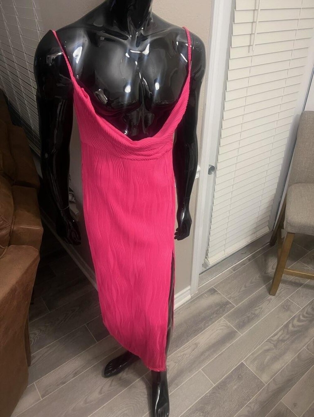 PrettyLittleThing Pink Midi Dress - Picture 6 of 9